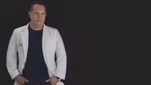κοιλιακούς και σμιλεμένο κορμί